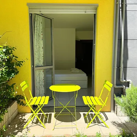 Apartment Two-room With Garden And Parking *